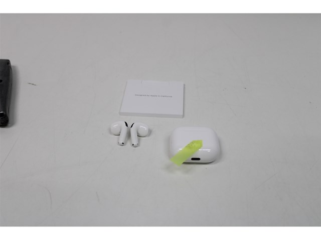 Apple airpods 4 wit - afbeelding 6 van  7