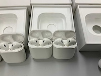 Apple airpods pro & airpods 2 with charging case (9x) - afbeelding 2 van  4