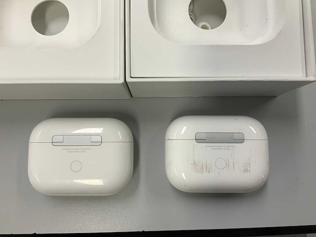 Apple airpods pro with wireless charging case mwp22zm/a (2x) - afbeelding 3 van  4