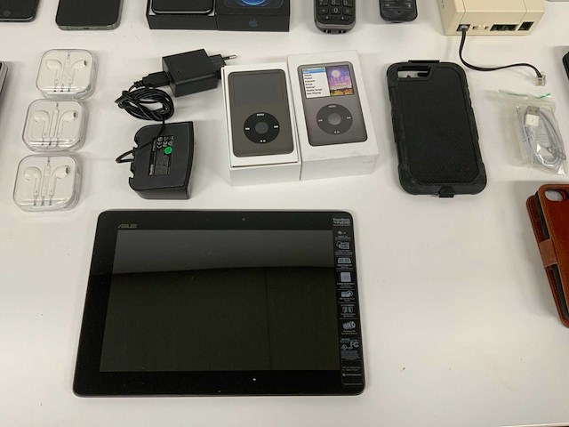 Apple, asus, nokia a1489, a1430, a1416, a1474 partij telefonie en tablets - afbeelding 15 van  16