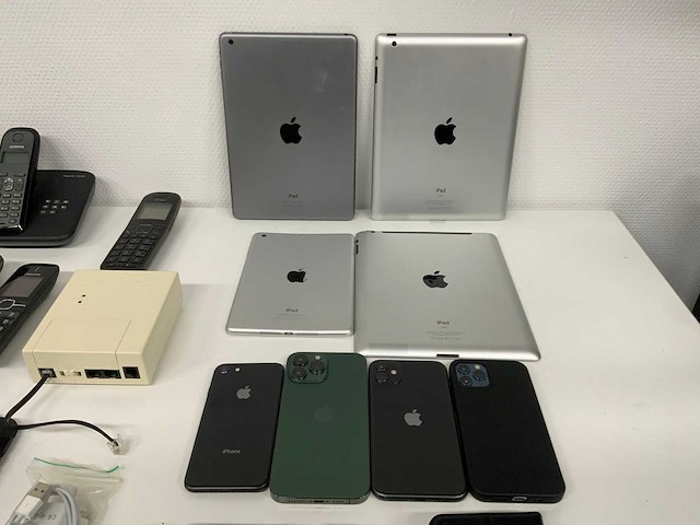 Apple, asus, nokia a1489, a1430, a1416, a1474 partij telefonie en tablets - afbeelding 2 van  16