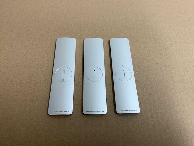 Apple computers, toetsenborden, afstandsbedieningen etc. - afbeelding 15 van  44