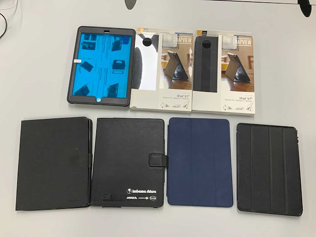 Apple diverse ipad hoesjes - afbeelding 1 van  5