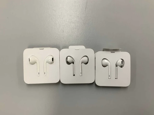 Apple earpods lightning connector (3x) - afbeelding 1 van  2