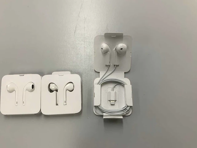 Apple earpods lightning connector (3x) - afbeelding 2 van  2