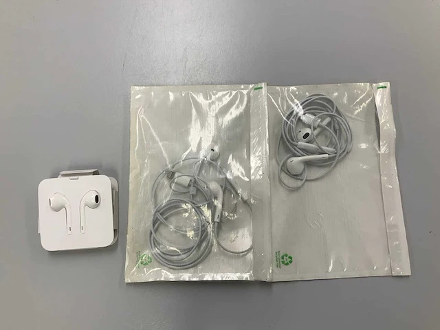 Apple earpods lightning connector (3x) - afbeelding 1 van  1