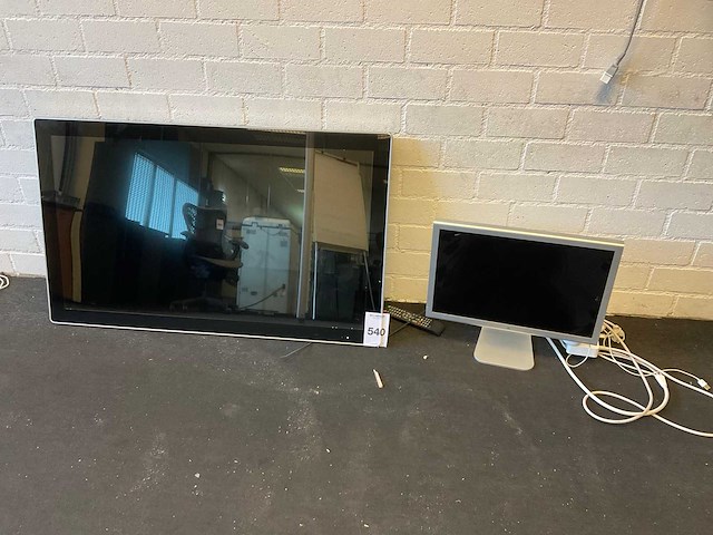 Apple, elonex display - afbeelding 1 van  7