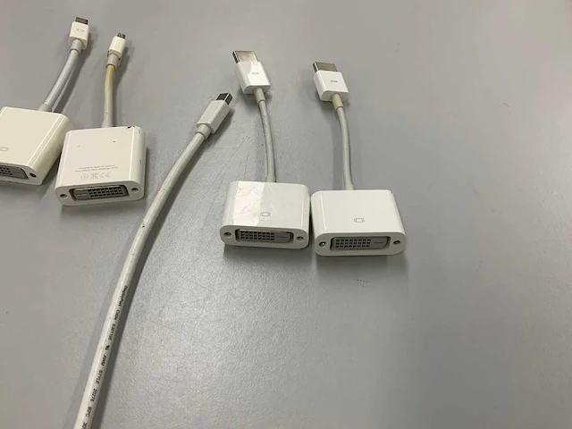 Apple ethernet/monitor adapters (15x) - afbeelding 4 van  4