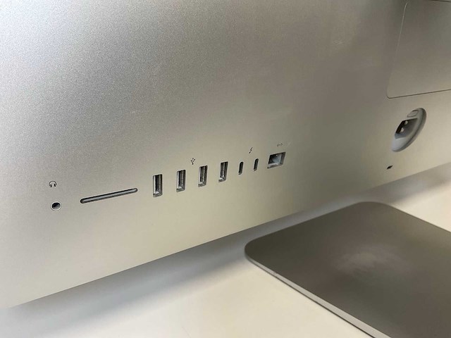 Apple imac 27”, quadcore i5, 8 gb ram, 1 tb nvme, amd radeon pro 570 4 gb all-in-one desktop - afbeelding 5 van  7