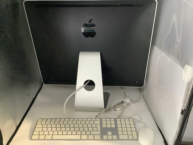 Apple imac 9 24 inch met 1tb samsung ssd desktop - afbeelding 2 van  5