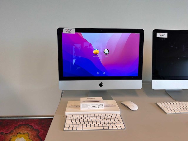 Apple imac met accessoires - afbeelding 1 van  3