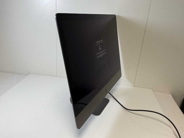 Apple imac pro 27”, xeon(r) w-2140b, 64 gb ram, 1 tb nvme, amd radeon pro vega 56 8 gb all-in-one desktop - afbeelding 2 van  6