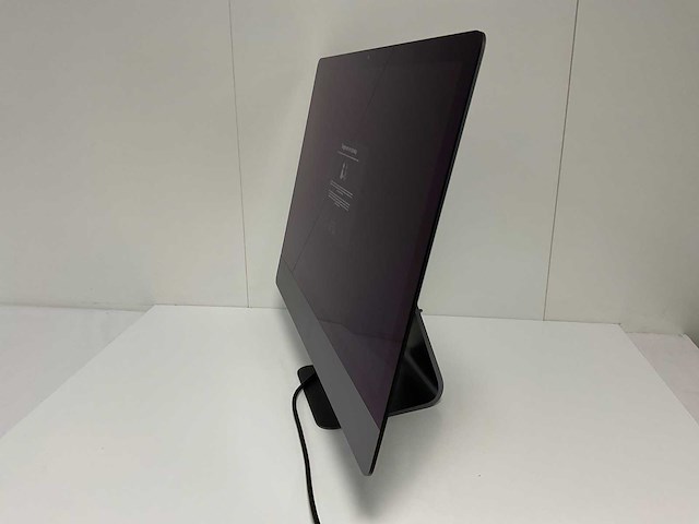 Apple imac pro 27”, xeon(r) w-2140b, 64 gb ram, 1 tb nvme, amd radeon pro vega 56 8gb all-in-one desktop - afbeelding 3 van  6
