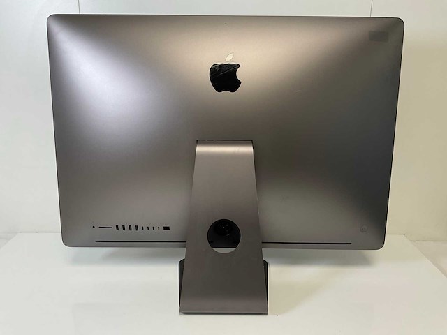 Apple imac pro 27”, xeon(r) w-2140b, 64 gb ram, 1 tb nvme, amd radeon pro vega 56 8gb all-in-one desktop - afbeelding 4 van  6