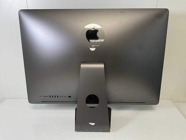 Apple imac pro 27”, xeon(r) w-2140b, 64 gb ram, 1 tb nvme, amd radeon pro vega 56 8gb all-in-one desktop - afbeelding 4 van  6