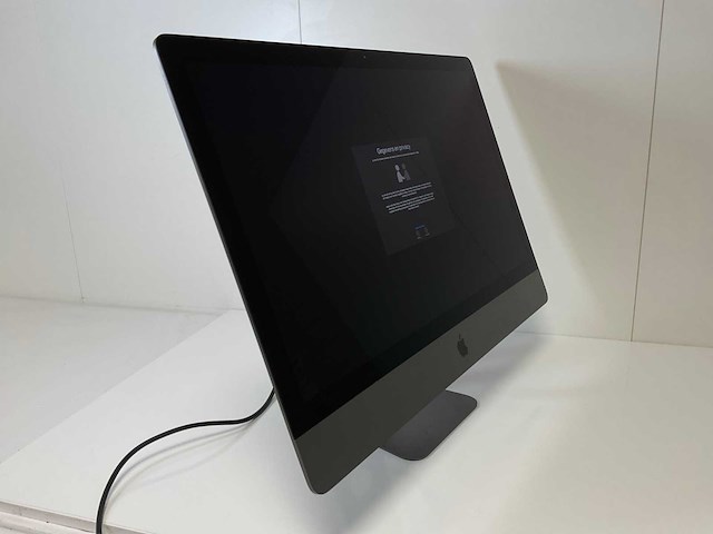 Apple imac pro 27”, xeon(r) w-2191b, 128 gb ram, 1 tb nvme, amd radeon pro vega 56 8gb all-in-one desktop - afbeelding 2 van  6