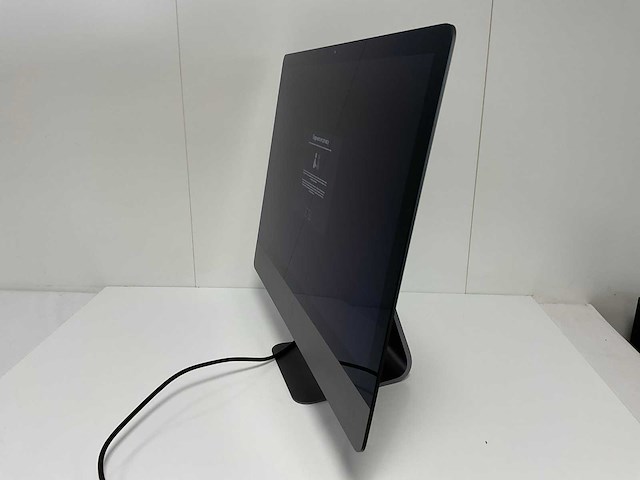 Apple imac pro 27”, xeon(r) w-2191b, 128 gb ram, 1 tb nvme, amd radeon pro vega 56 8gb all-in-one desktop - afbeelding 3 van  6
