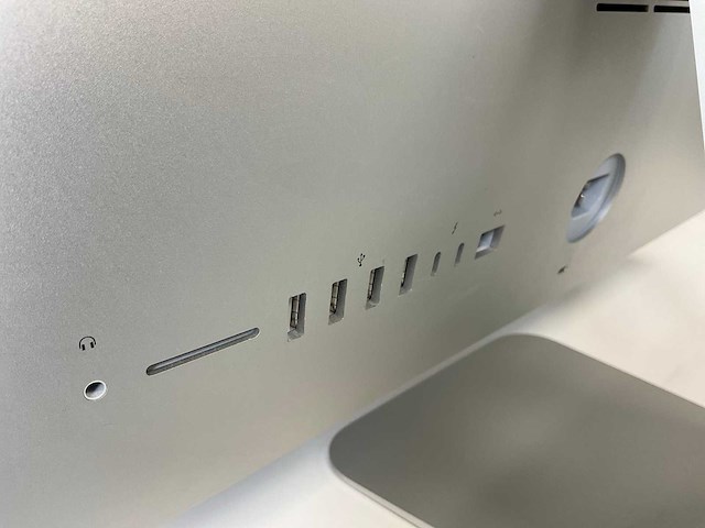 Apple imac retina 4k 21.5”, hexacore i5, 8 gb ram, 1 tb hdd, amd radeon pro 560x 2 gb all-in-one desktops - afbeelding 5 van  6