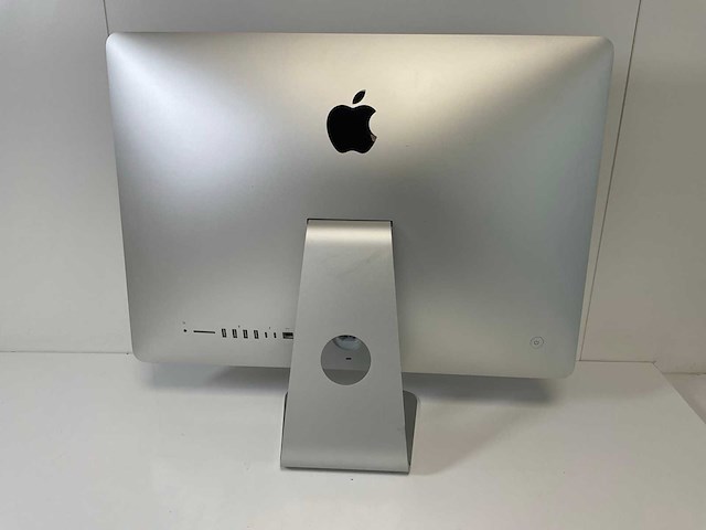 Apple imac retina 4k 21.5”, quadcore i3, 8 gb ram, 1 tb ssd, amd radeon pro 555x 2 gb all-in-one desktops (2x) - afbeelding 15 van  17