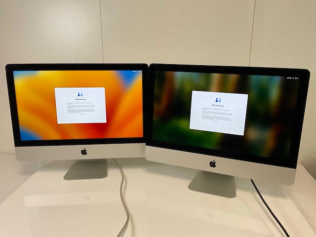 Apple imac retina 4k 21.5”, quadcore i3, 8 gb ram, 1 tb ssd, amd radeon pro 555x 2 gb all-in-one desktops (2x) - afbeelding 1 van  16