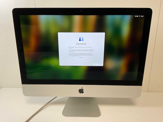Apple imac retina 4k 21.5”, quadcore i3, 8 gb ram, 1 tb ssd, amd radeon pro 555x 2 gb all-in-one desktops (2x) - afbeelding 10 van  16