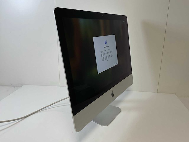 Apple imac retina 4k 21.5”, quadcore i3, 8 gb ram, 1 tb ssd, amd radeon pro 555x 2 gb all-in-one desktops (2x) - afbeelding 11 van  16