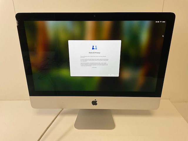 Apple imac retina 4k 21.5”, quadcore i3, 8 gb ram, 1 tb ssd, amd radeon pro 555x 2 gb all-in-one desktops (2x) - afbeelding 10 van  16