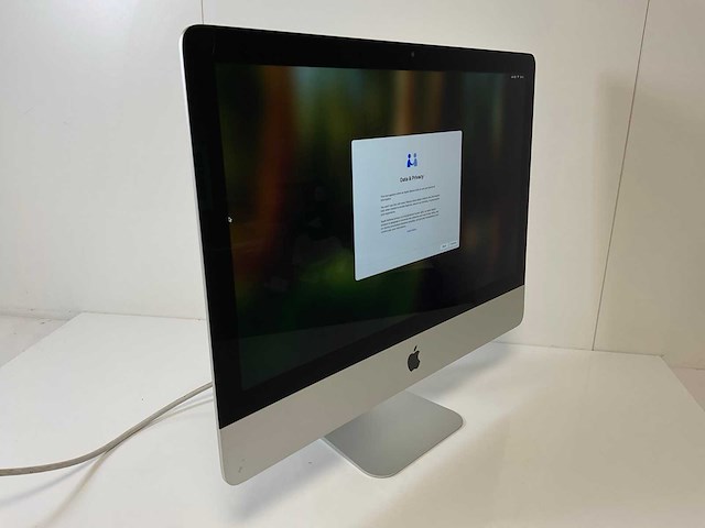 Apple imac retina 4k 21.5”, quadcore i3, 8 gb ram, 1 tb ssd, amd radeon pro 555x 2 gb all-in-one desktops (2x) - afbeelding 10 van  15