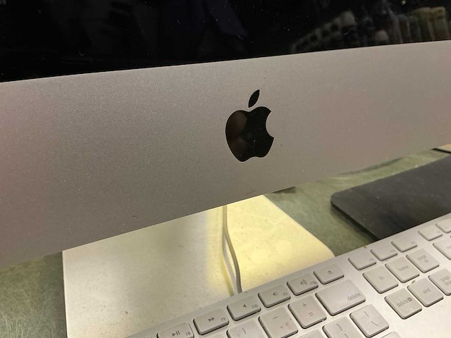 Apple imac10,1 desktop - afbeelding 2 van  4