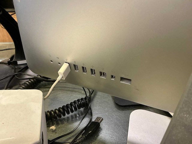 Apple imac10,1 desktop - afbeelding 4 van  4