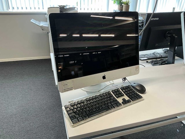 Apple imac12,1 desktop - afbeelding 1 van  4