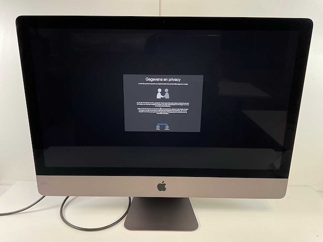 Apple imacpro 1.1 27”, xeon(r) w-2140b, 64 gb ram (4x16gb), 1 tb ssd, amd radeon pro vega 56 8 gb all-in-one desktop - afbeelding 1 van  6