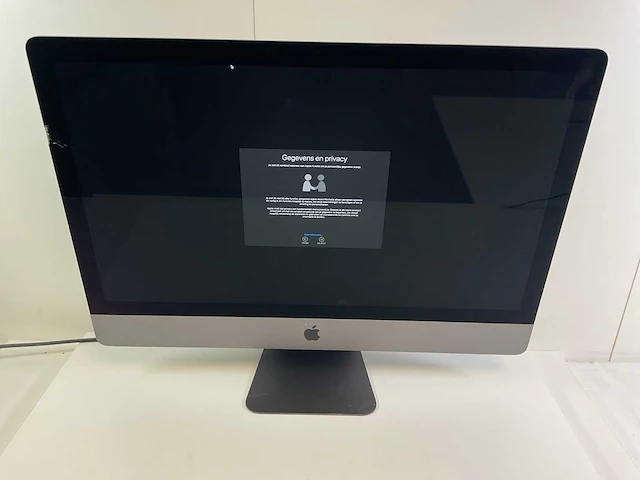 Apple imacpro 1,1 27”, xeon(r) w-2191b, 128 gb ram (4x32gb), 1 tb nvme, amd radeon pro vega 56 8 gb all-in-one desktop - afbeelding 1 van  7