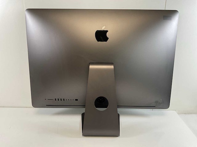 Apple imacpro 27”, xeon(r) w-2140b, 64 gb ram(4x 16gb), 1 tb nvme, amd radeon pro vega 56 8gb all-in-one desktop - afbeelding 4 van  6