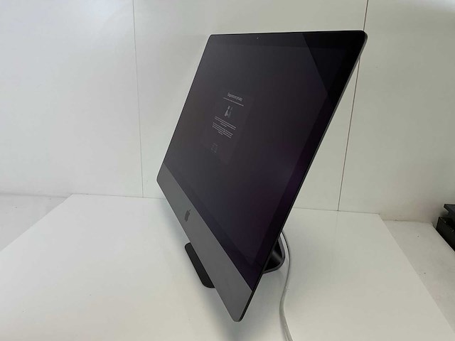 Apple imacpro 27”, xeon(r) w-2140b, 64 gb ram(4x 16gb), 1 tb nvme, amd radeon pro vega 56 8gb all-in-one desktop - afbeelding 3 van  6