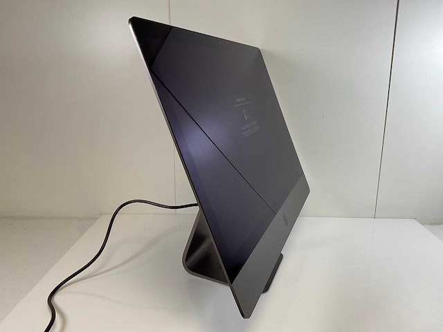 Apple imacpro 27”, xeon(r) w-2140b, 64 gb ram(4x 16gb), 1 tb nvme, amd radeon pro vega 56 8gb all-in-one desktop - afbeelding 2 van  6