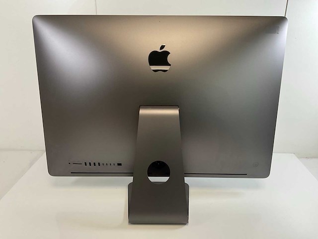 Apple imacpro 27”, xeon(r) w-2191b, 128 gb ram(4x 32gb), 1 tb nvme, amd radeon pro vega 56 8gb all-in-one desktop - afbeelding 2 van  4
