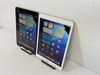Apple ipad 10.2 inch - wifi + cellular - 32 gb / 128 gb - space gray / white (2x) - afbeelding 1 van  3