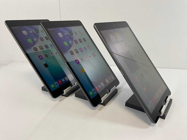 Apple ipad 10.2 inch - wifi + cellular - 64 gb - space gray (3x) - afbeelding 5 van  10