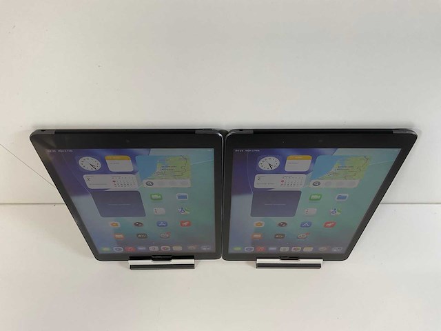 Apple ipad 10.2 inch (2021) - wifi + cellular - 64 gb - space gray (2x) - afbeelding 3 van  10