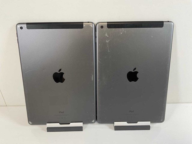 Apple ipad 10.2 inch (2021) - wifi + cellular - 64 gb - space gray (2x) - afbeelding 8 van  10