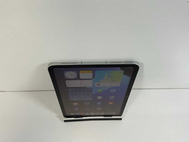 Apple ipad 10.9 inch (2022) - wifi + cellular - 64 gb - silver - afbeelding 1 van  2