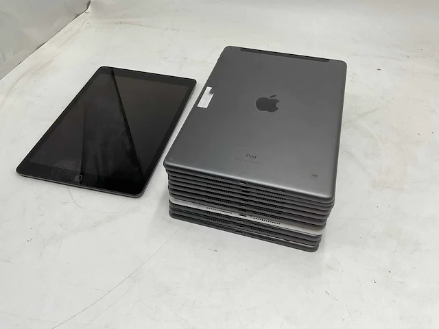 Apple ipad (12x) - afbeelding 1 van  12