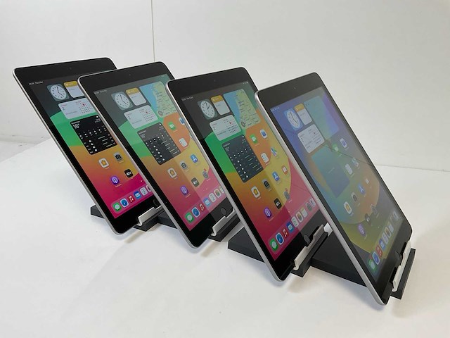 Apple ipad (2018) 6th gen 9.7” - wifi - 32 gb / 128 gb - space gray (4x) - afbeelding 5 van  10