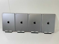 Apple ipad (2018) 6th gen 9.7” - wifi - 32 gb / 128 gb - space gray (4x) - afbeelding 7 van  10