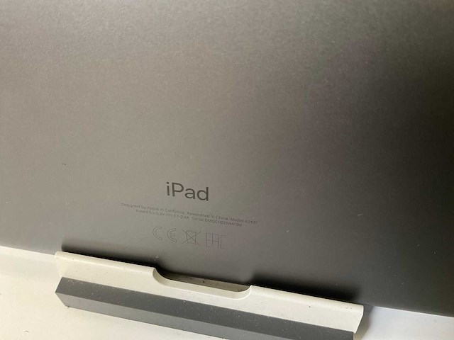 Apple ipad (2019) 7th gen 10.2” - wifi - 32 gb - space gray (3x) - afbeelding 9 van  9