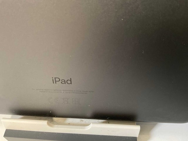 Apple ipad (2019) 7th gen 10.2” - wifi - 32 gb - space gray (3x) - afbeelding 8 van  9