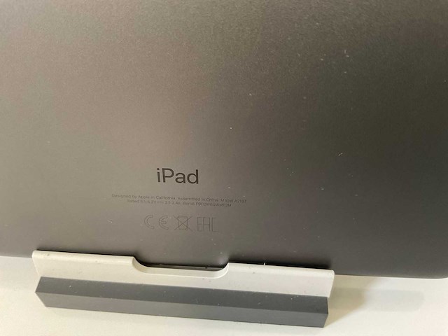 Apple ipad (2019) 7th gen 10.2” - wifi - 32 gb - space gray (3x) - afbeelding 6 van  8
