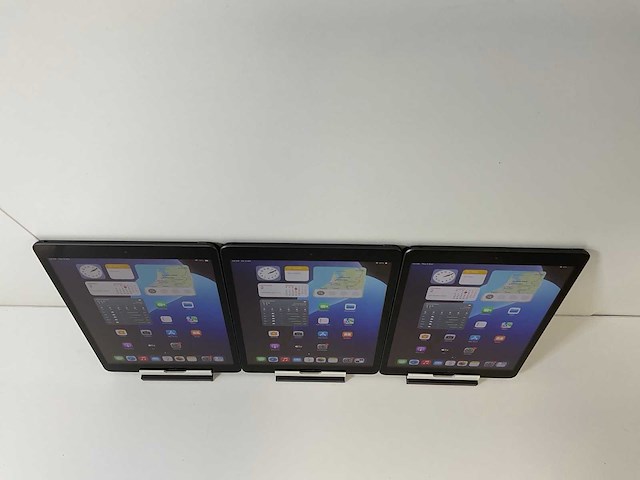 Apple ipad (2019) 7th gen 10.2” - wifi - 32 gb - space gray (3x) - afbeelding 2 van  9