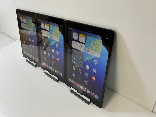 Apple ipad (2019) 7th gen 10.2” - wifi - 32 gb - space gray (3x) - afbeelding 3 van  9